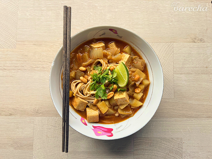 Massaman curry s tofu (videorecept)